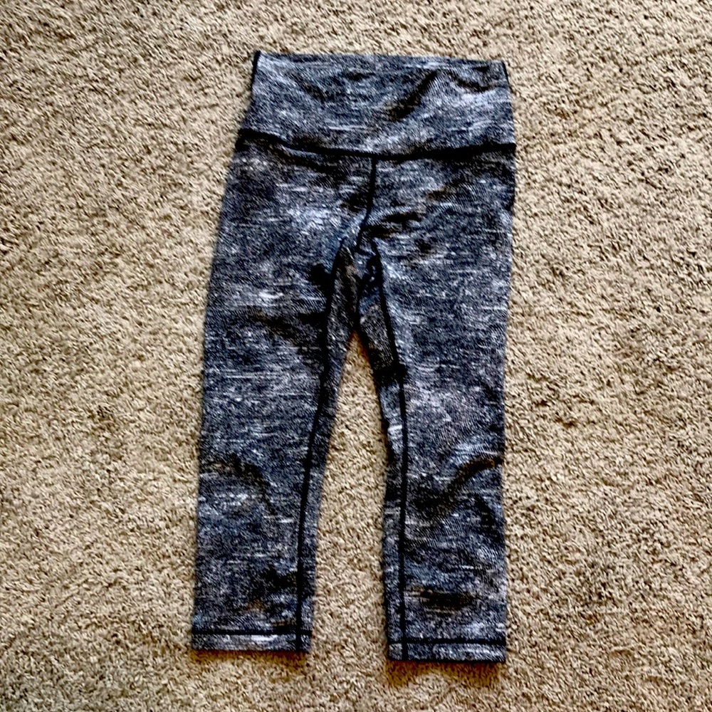 Lululemon Black and White Leggings Size 8